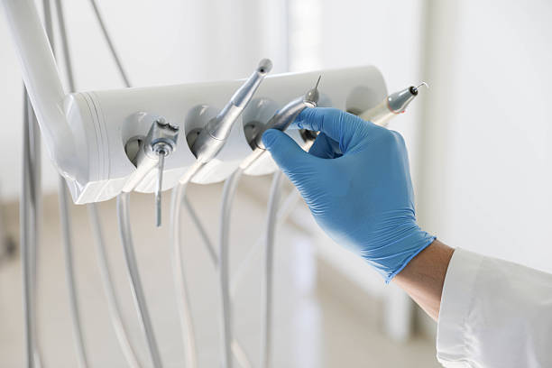 Professional Wisdom Tooth Removal technician working in Trenton, IL